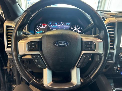 Used 2019 Ford F250 Platinum w/ Platinum Ultimate Package AWD/4WD image 17