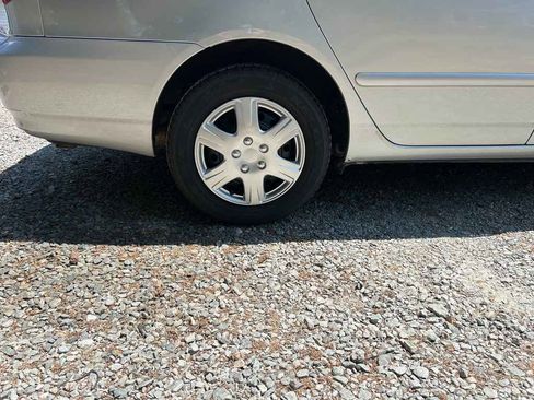 Used 2006 Toyota Corolla LE FWD image 18