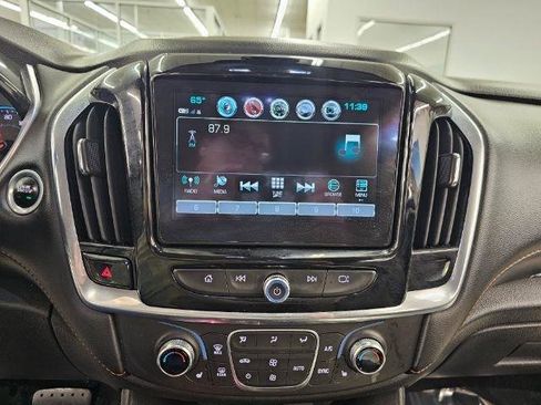 Used 2019 Chevrolet Traverse RS image 15