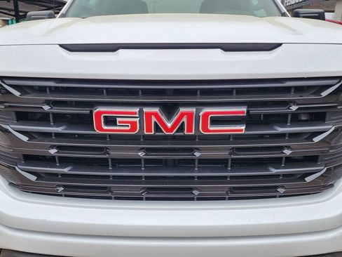 New 2026 GMC Sierra 1500 Elevation image 10