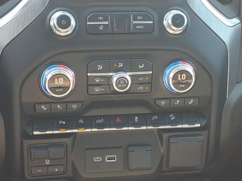 Used 2019 GMC Sierra 1500 Denali AWD/4WD image 19
