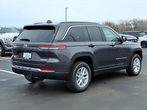 New 2026 Jeep Grand Cherokee Laredo image 17