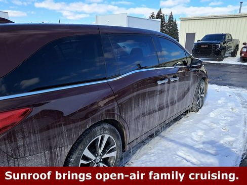 Used 2018 Honda Odyssey Elite image 7