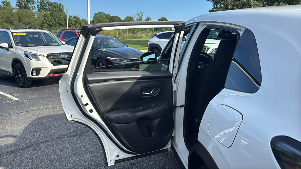 Used 2024 Honda HR-V Sport image 26