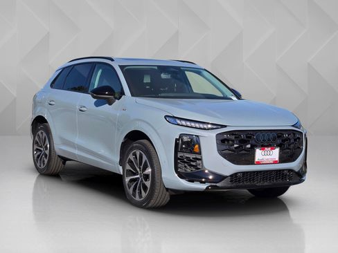 New 2026 Audi Q3 quattro 2.0T AWD/4WD image 8