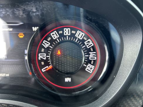 Used 2023 Dodge Challenger SXT w/ Plus Package image 17