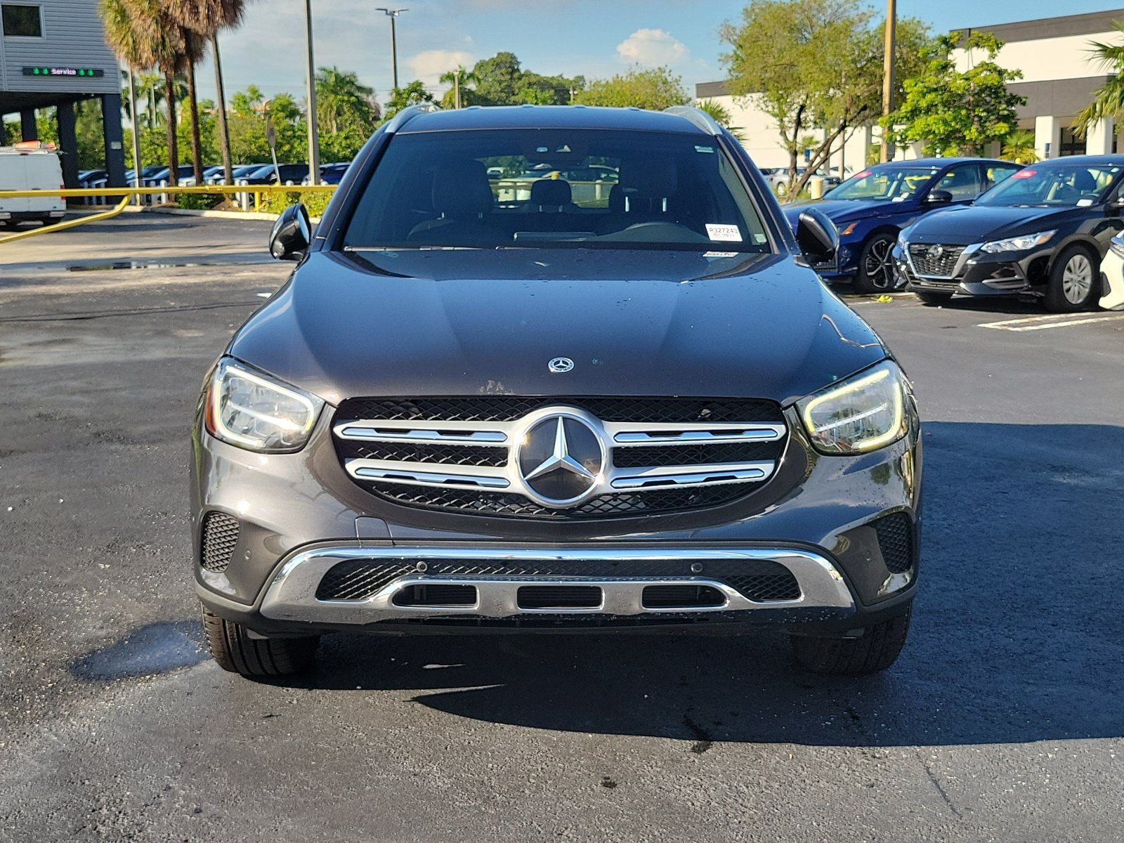 Used 2022 Mercedes-Benz GLC 300 image 2