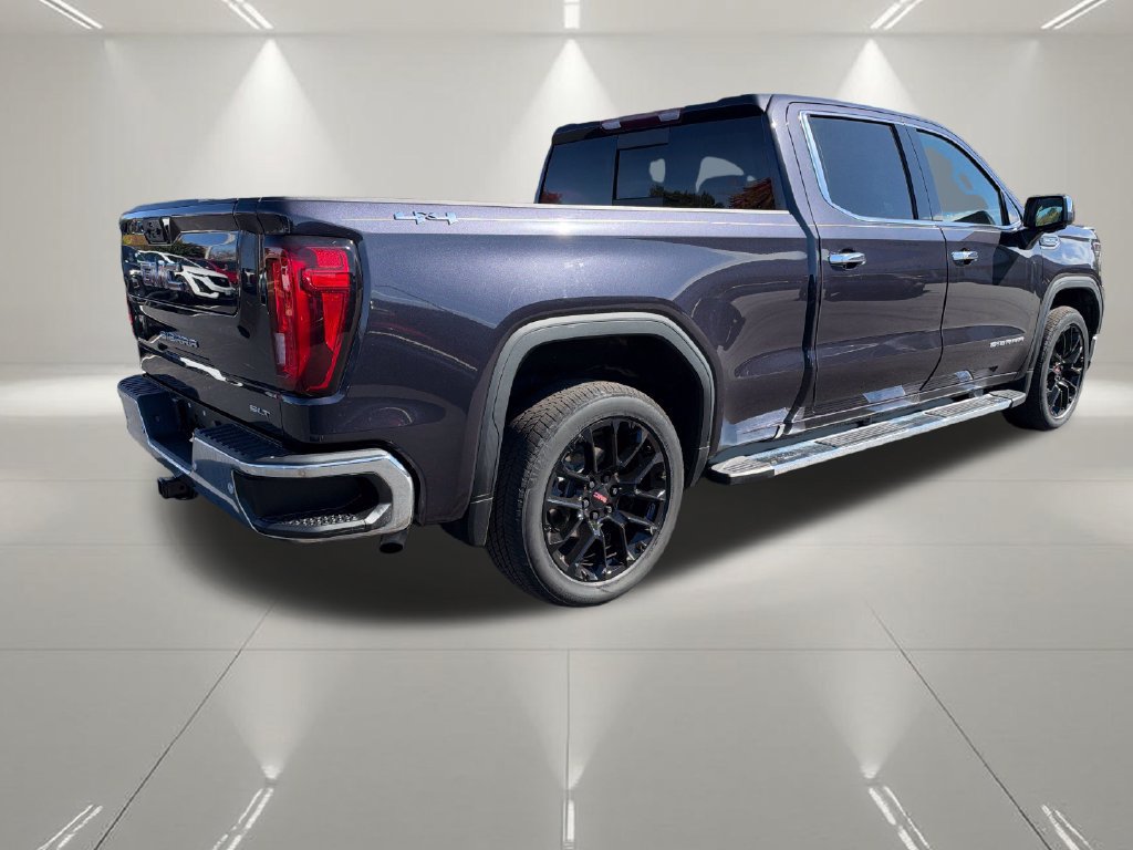 Used 2023 GMC Sierra 1500 SLT w/ SLT Premium Plus Package AWD/4WD image 12