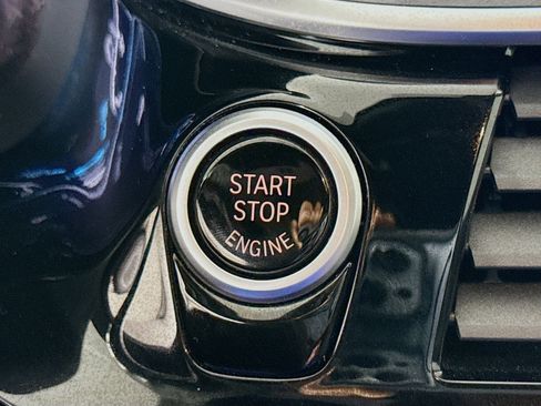 Used 2023 BMW 530e w/ M Sport Package image 21