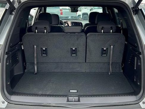 New 2026 Chevrolet Traverse LT w/ Driver Confidence Package image 11