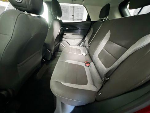 Used 2024 Chevrolet TrailBlazer LS w/ LS Convenience Package FWD image 27