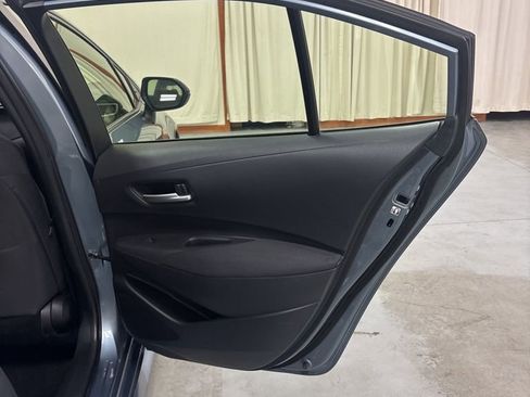 Used 2020 Toyota Corolla LE FWD image 29