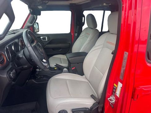 Used 2022 Jeep Gladiator Mojave w/ LED Lighting Group AWD/4WD image 9