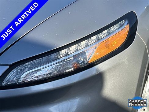 Certified 2018 Jeep Cherokee Latitude image 5