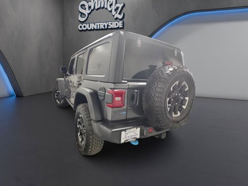 Used 2025 Jeep Wrangler Unlimited Rubicon 4xe w/ Convenience Group image 9