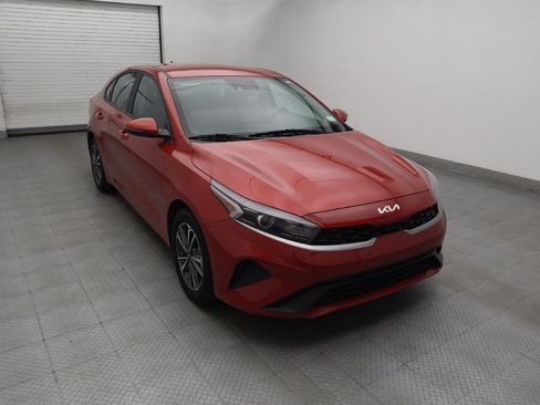 Used 2022 Kia Forte LXS w/ LXS Technology Package FWD image 13