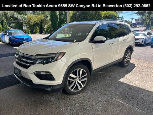 Used 2018 Honda Pilot Touring image 8