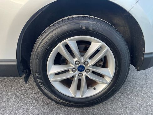 Used 2017 Ford Edge SEL w/ Equipment Group 201A image 11