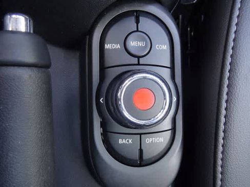 Used 2020 MINI Cooper 2-Door Hardtop image 35