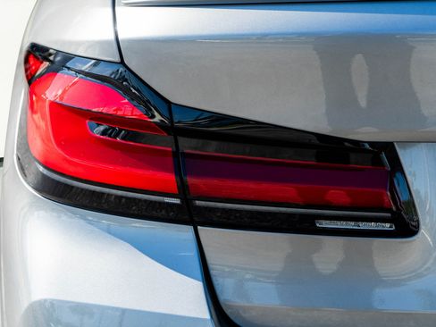 Used 2021 BMW M5 w/ Executive Package image 10