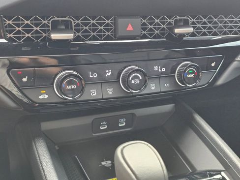 Certified 2025 Honda Accord Sport image 19