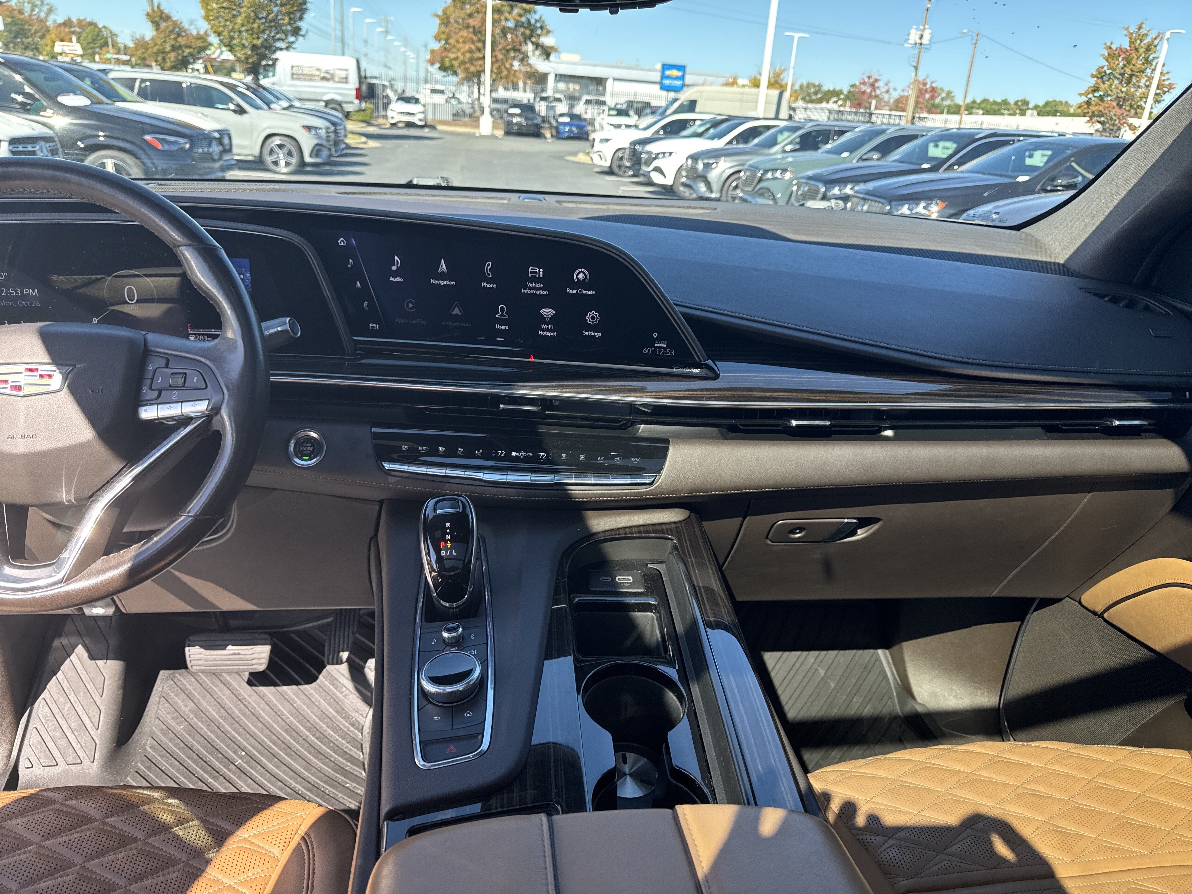 Used 2021 Cadillac Escalade Premium Luxury w/ Driver Assist Tech Package AWD/4WD image 31