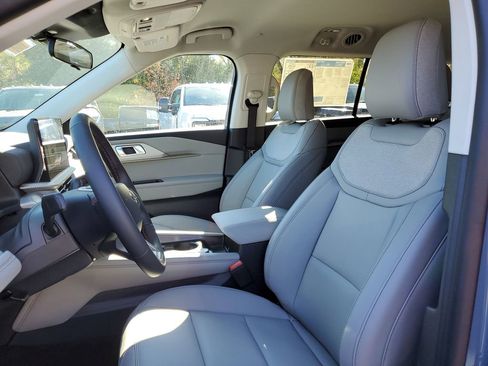 New 2026 Ford Explorer Active w/ Active Comfort Package image 7