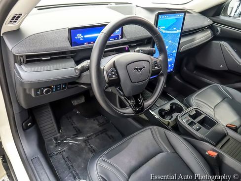 Used 2025 Ford Mustang Mach-E Premium AWD/4WD image 10