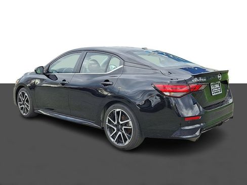 Used 2025 Nissan Sentra SR FWD image 5