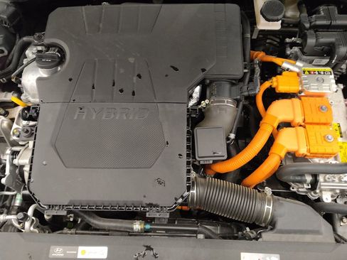 Used 2025 Hyundai Elantra SEL FWD image 30