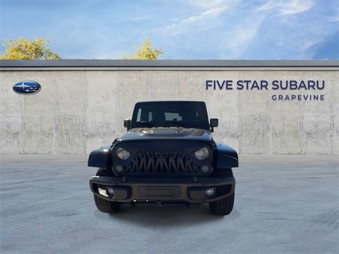 Used 2016 Jeep Wrangler Unlimited Sahara image 3