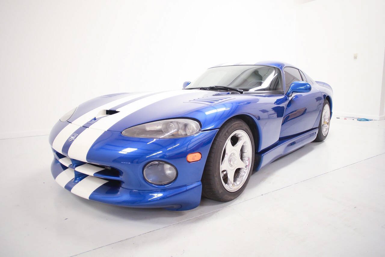 Used 1996 Dodge Viper GTS RWD image 2