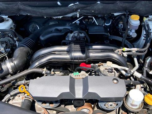 Used 2014 Subaru Legacy 2.5i Premium AWD/4WD image 29