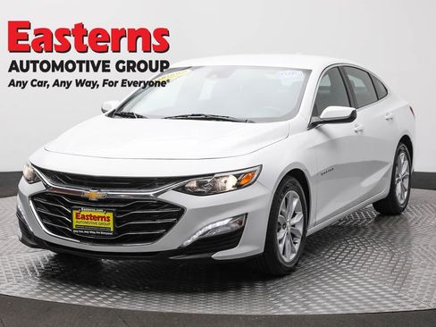 Used 2023 Chevrolet Malibu LT image 1