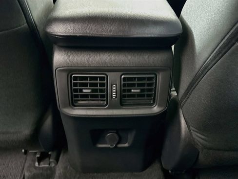 Certified 2022 Toyota RAV4 LE AWD/4WD image 22