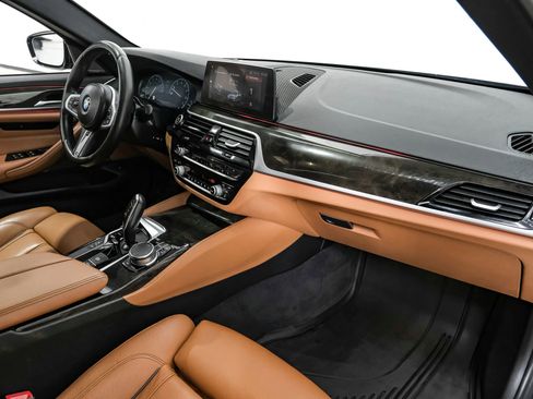 Used 2019 BMW 540i w/ M Sport Package image 16