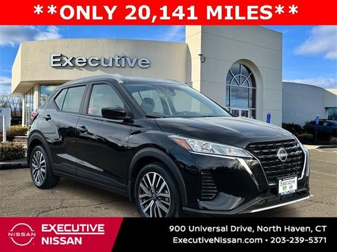 Certified 2024 Nissan Kicks SV image 1