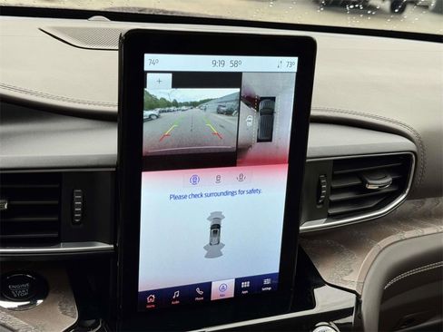 Used 2022 Ford Explorer Platinum w/ Equipment Group 601A image 4