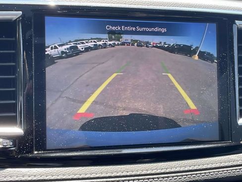 Used 2025 Chrysler Pacifica Limited FWD image 38