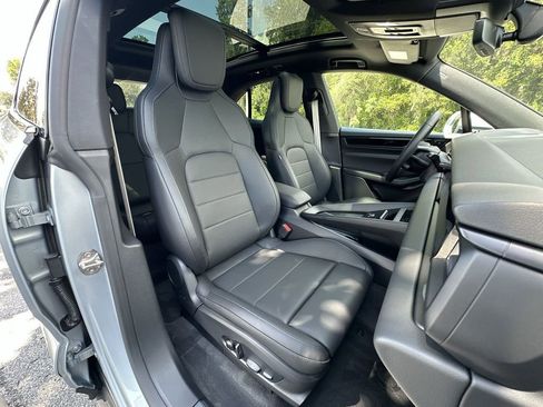 New 2025 Porsche Macan Electric image 29