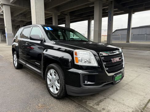 Used 2017 GMC Terrain SLE image 3