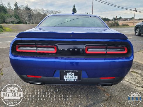Used 2022 Dodge Challenger GT w/ Plus Package image 6