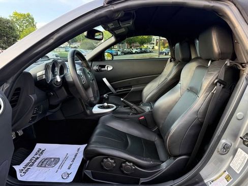 Used 2006 Nissan 350Z Touring RWD image 13