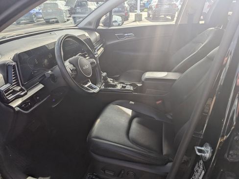 Used 2023 Kia Sportage EX image 13