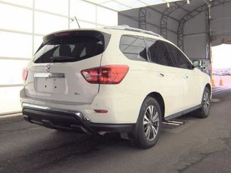 Used 2017 Nissan Pathfinder SL video 2