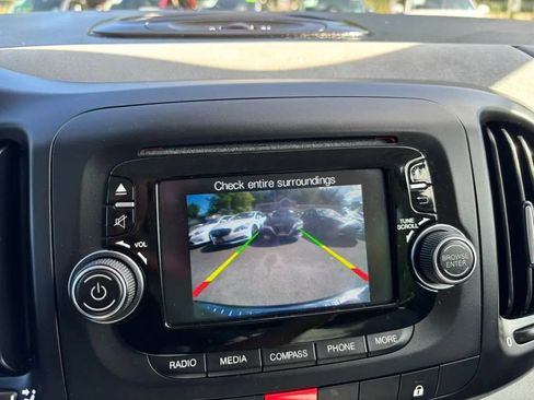 Used 2014 FIAT 500L Easy FWD image 21