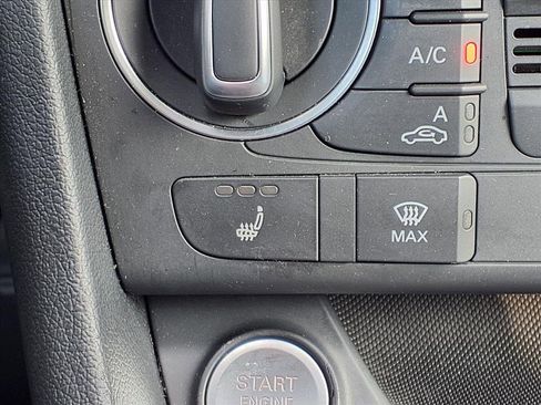 Used 2018 Audi Q3 2.0T Premium Plus image 21