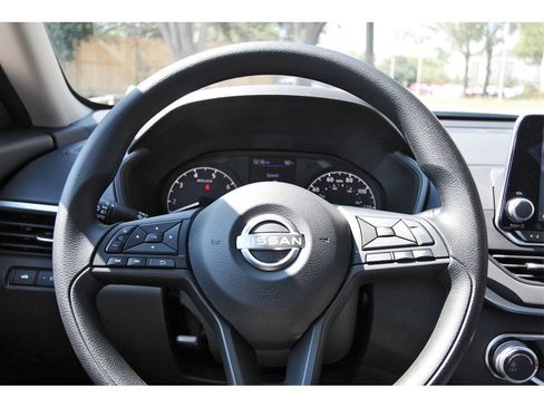 New 2025 Nissan Altima 2.5 S image 11