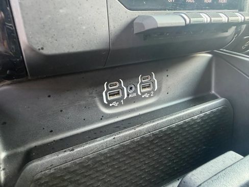 Used 2023 RAM 1500 Laramie AWD/4WD image 22
