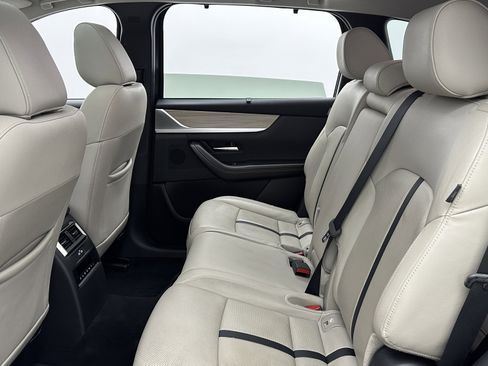 Used 2024 MAZDA CX-90 Plug-In Hybrid w/ Preferred image 30